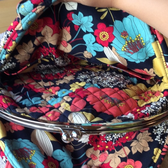 VERA BRADLEY BAG and COIN PURSE 🌻🌼🌷🥀💐🌸🌹🌺🌻 - Picture 4 of 8